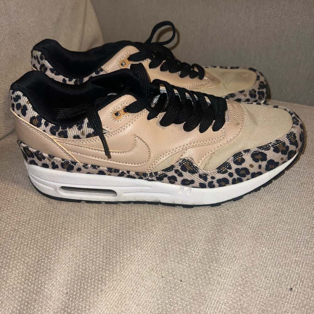 Womens Nike Air Max